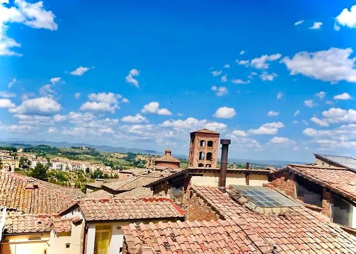 Dimora Con Finestra Sui Tetti Di Siena