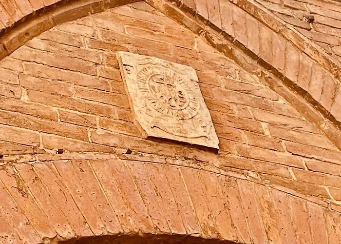 Dimora Con Finestra Sui Tetti Di Siena